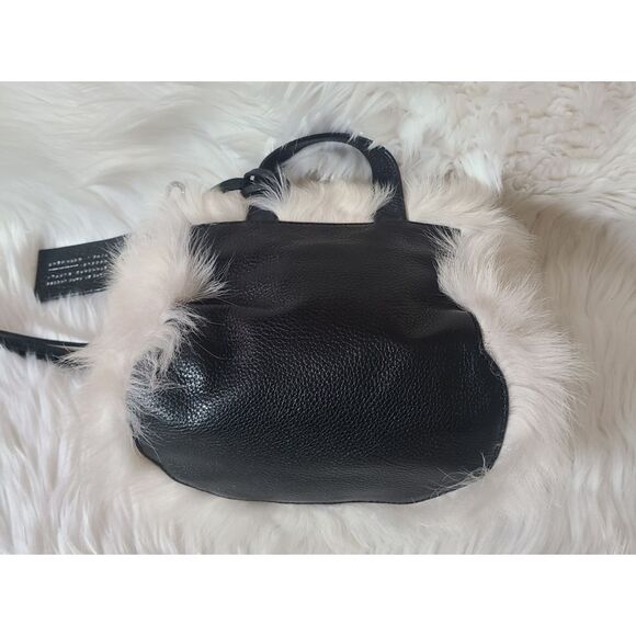 Marc Jacobs|Fur & Leather Canteen Crossbody Bag - Picture 4 of 14